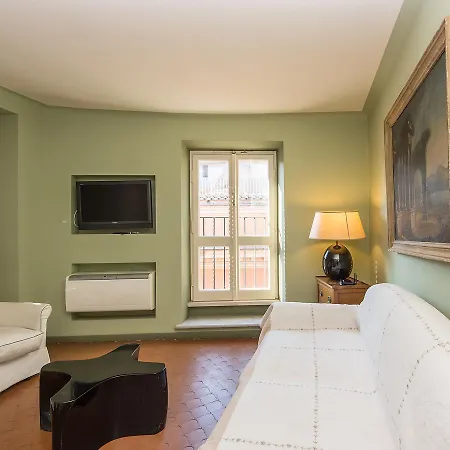 Holiday home Palazzo Balestra Rome